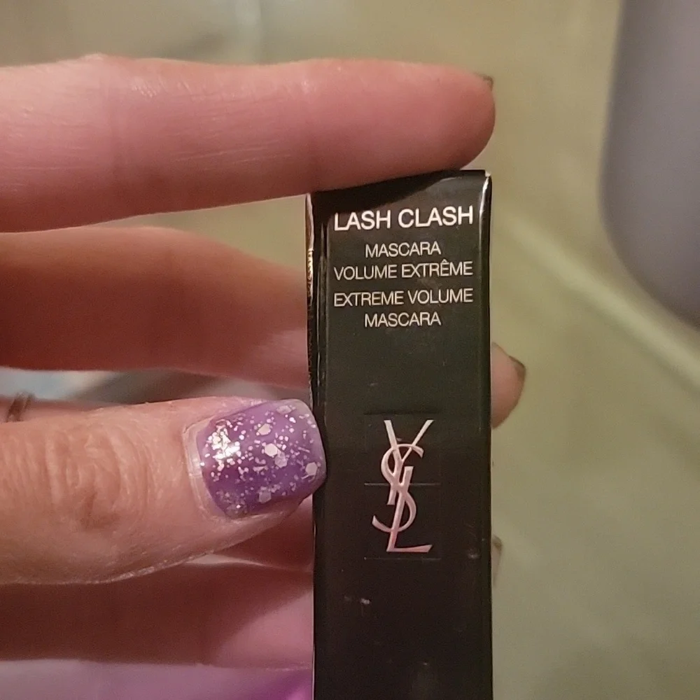 Benefit, IT Cosmetics, YSL, & Bareminerals mascara bundle with brand new bag! - Picture 3 of 16